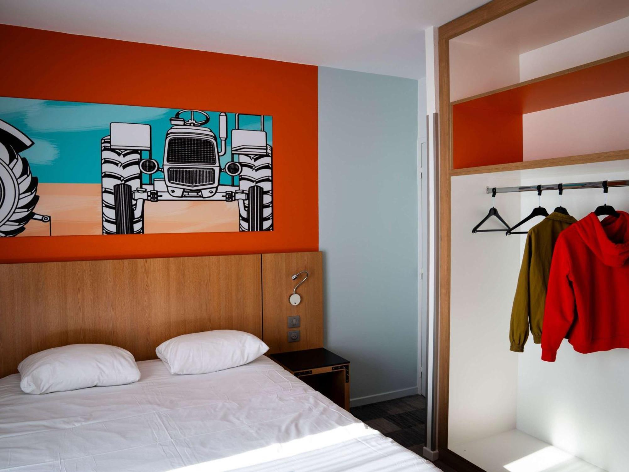 Ibis Styles Bourbon Lancy Hotel Exterior photo